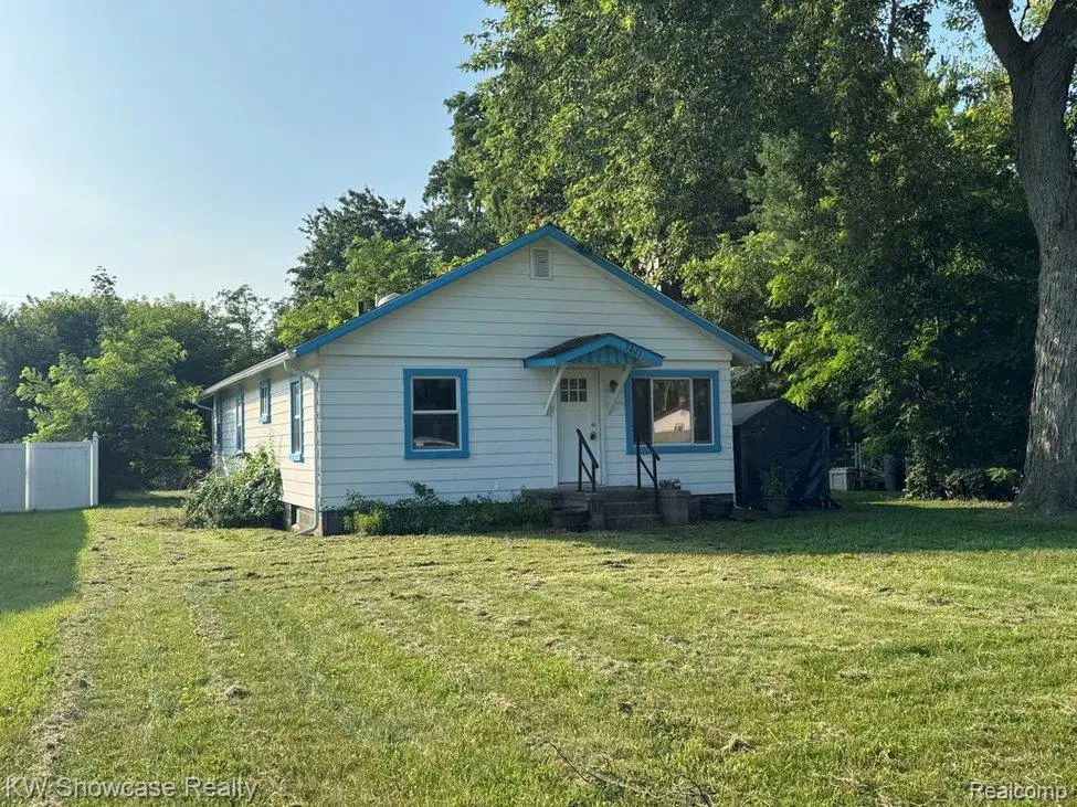 5821 Felske Drive, Brighton, MI 48116 - #1