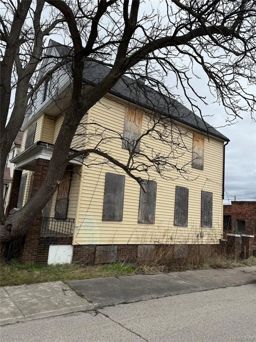4702 Mitchell Street, Detroit, MI 48207 - #3
