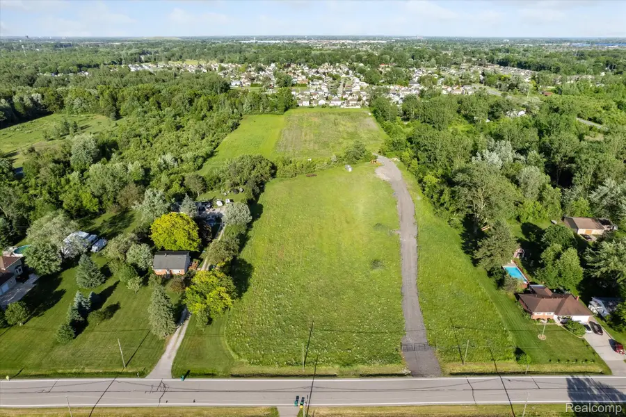 22701 Beech Daly Road, Brownstown, MI 48134 - #2