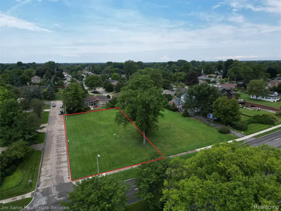 745 Lake Shore Road, Village Of Grosse Pointe Shores, MI 48236 - #3