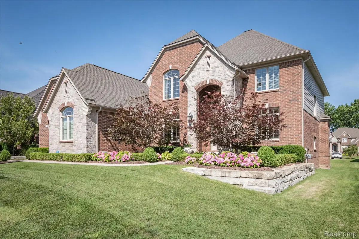 55712 Glenbrooke Drive, Shelby, MI 48316 - #1