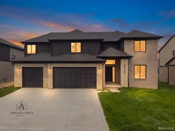 50733 Mistwood Drive, Macomb, MI 48042