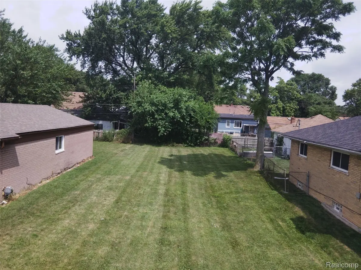 8275 Cadillac Avenue, Warren, MI 48089 - #1