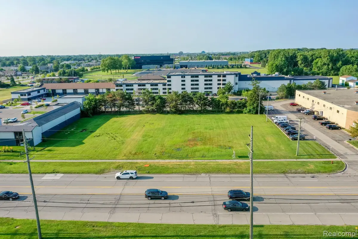 7700 15 Mile Road, Sterling Heights, MI 48312 - #1