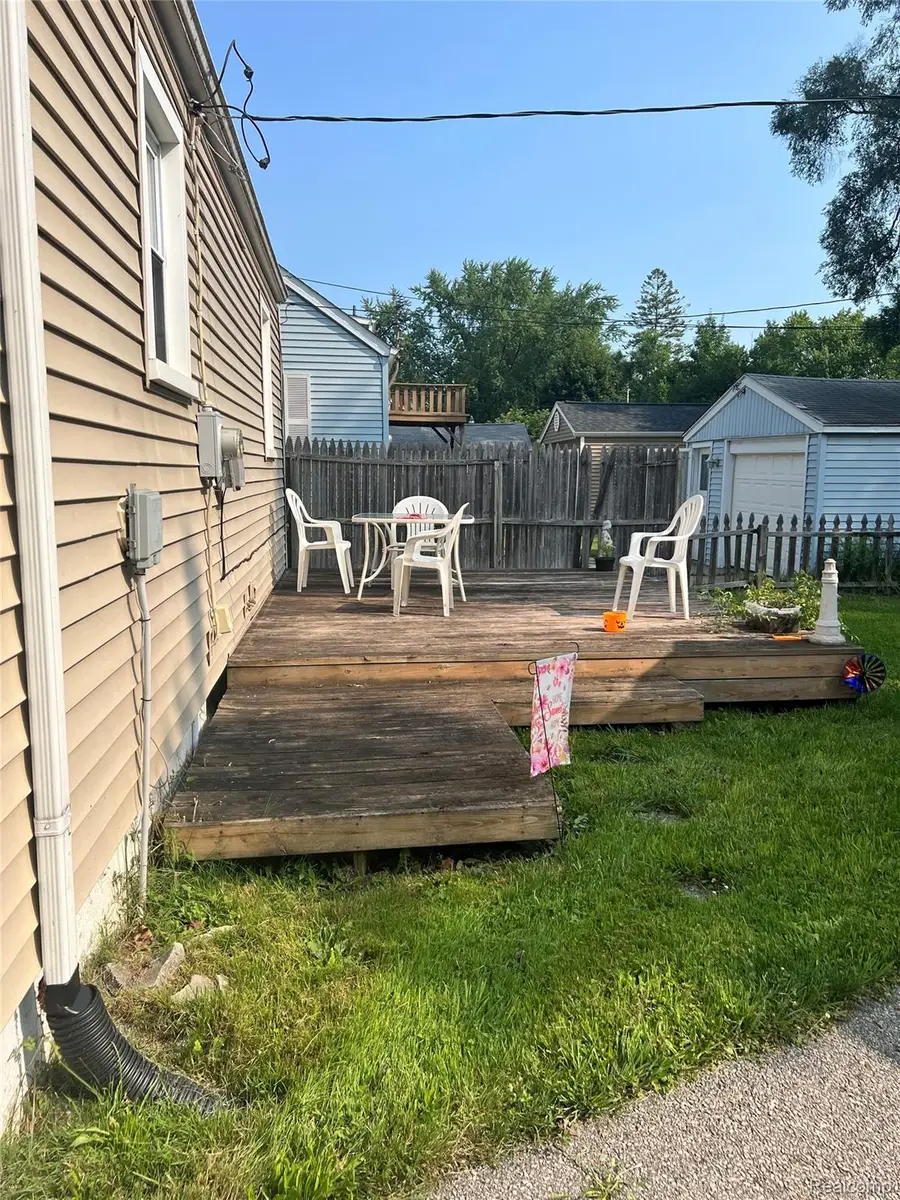 3420 Mackinaw Street, Saginaw, MI 48602 - #3