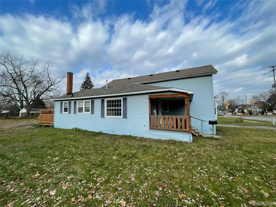 1537 Bay Street, Saginaw, MI 48602 - #3