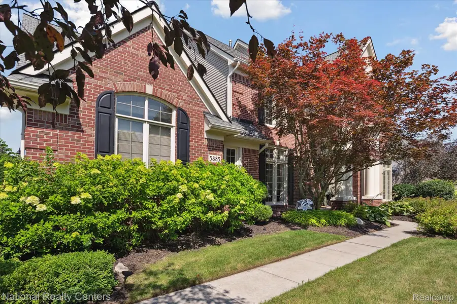 5885 Fairborn, Canton, MI 48187 - #2