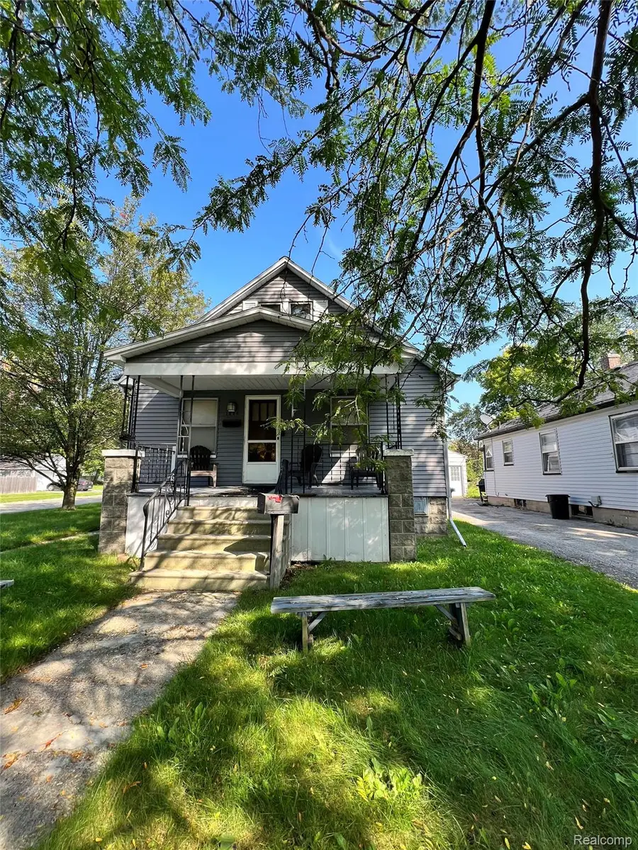 1620 Vermont Street, Saginaw, MI 48602 - #2