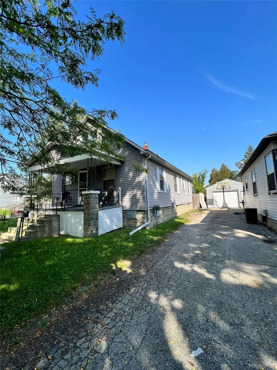 1620 Vermont Street, Saginaw, MI 48602 - #3