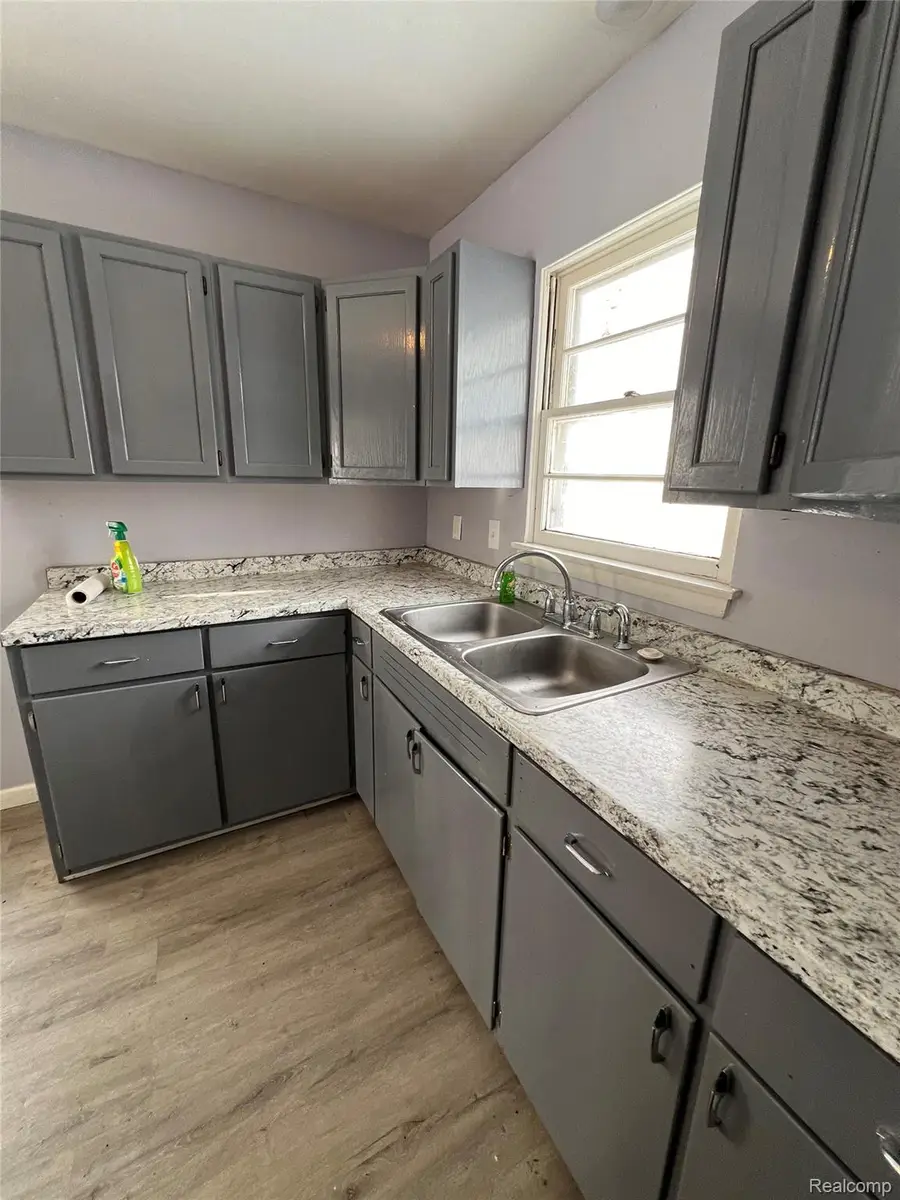 1916 Joslin Street, Saginaw, MI 48602 - #3