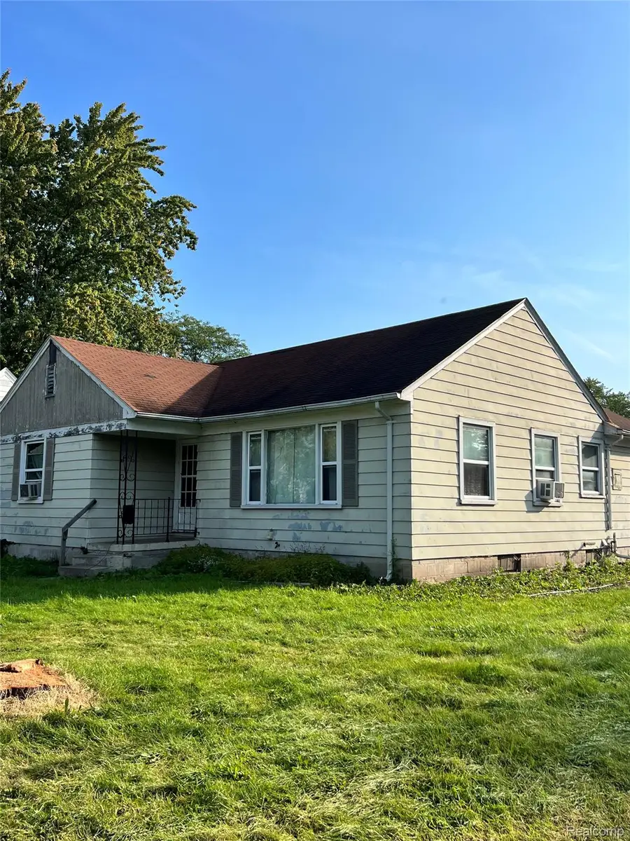 2 Congress Court D, Saginaw, MI 48602 - #2
