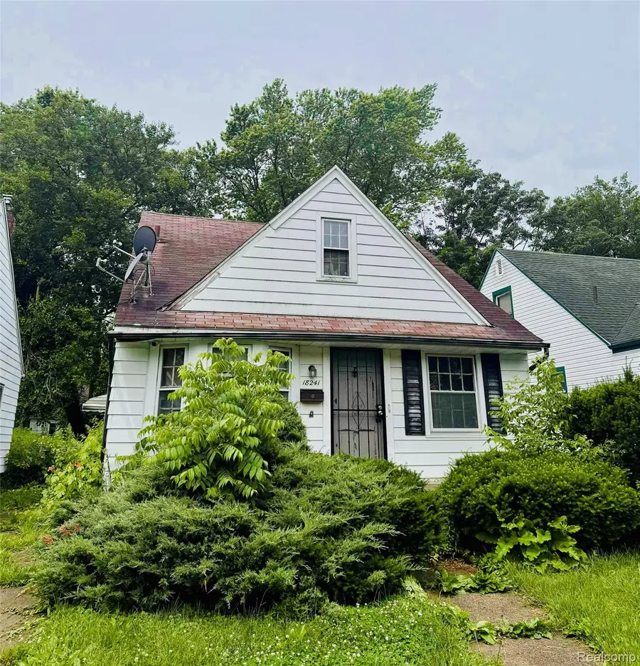 18241 Kentfield Street, Detroit, MI 48219 - #2