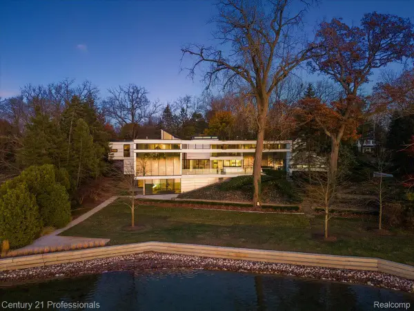 5904 Wing Lake Road, BloomfieldHills, MI 48301