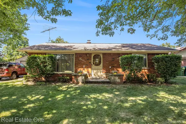 51341 Neumaier Drive, ShelbyTwp, MI 48316