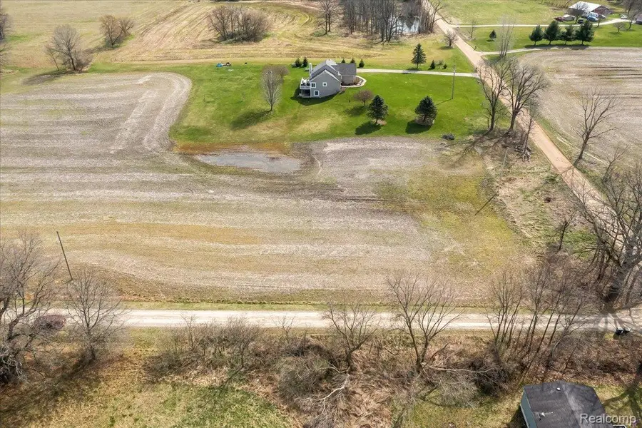 N Schrepfer Road, Howell, MI 48855 - #2