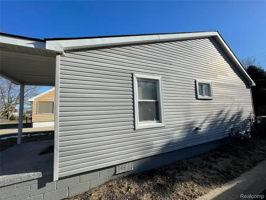 26431 Trowbridge Street S, Inkster, MI 48141 - #3