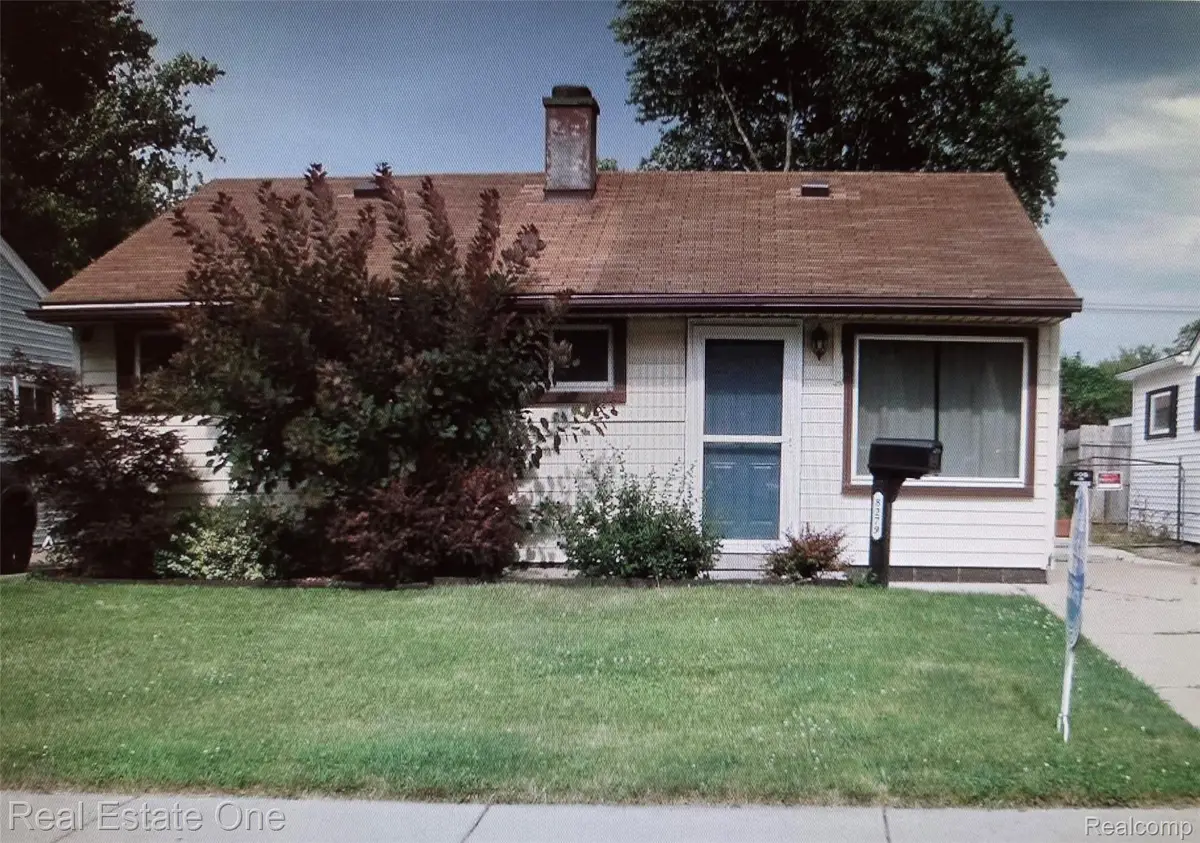 8279 Elm Street, Taylor, MI 48180 - #1