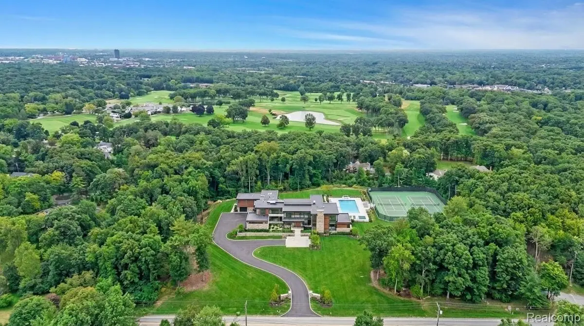 32500 Rockridge Lane, Farmington Hills, MI 48334 - #1