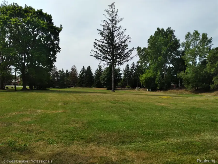 2530 South Boulevard W, Rochester Hills, MI 48309 - #3