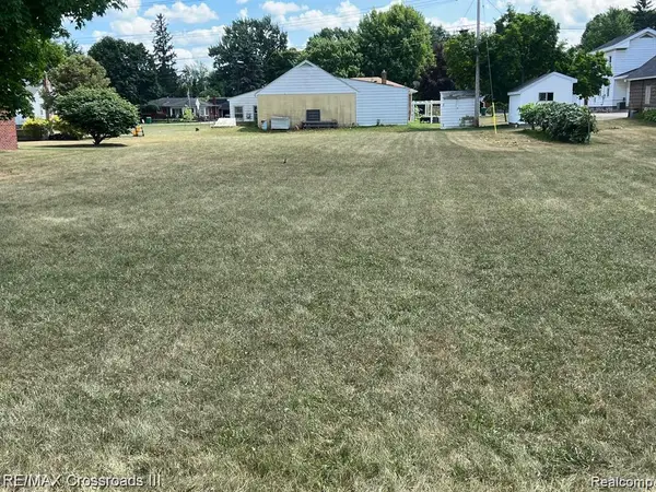 36903 Mario Ann, Romulus, MI 48174