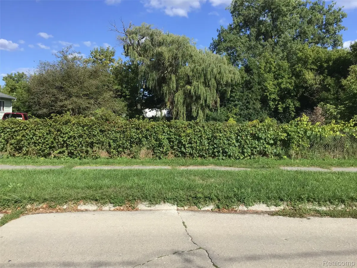 2416 Lynnwood Avenue, Saginaw, MI 48601 - #1