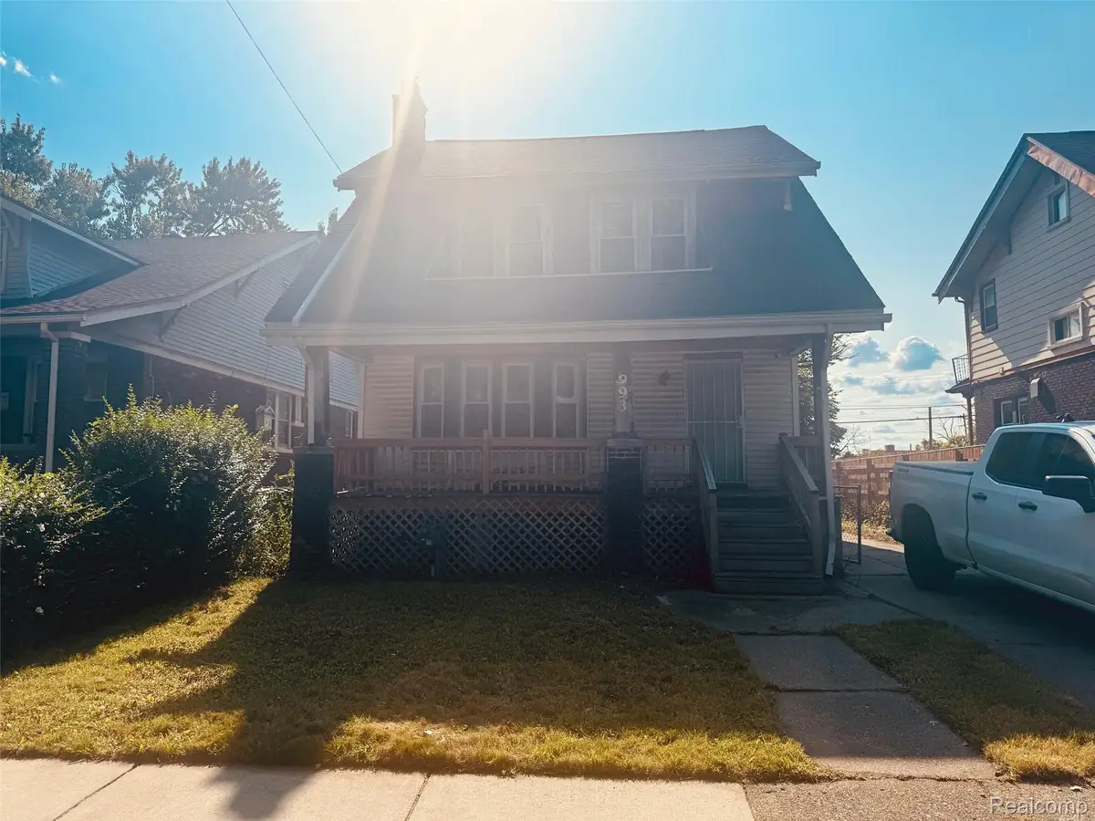 993 Algonquin Street, Detroit, MI 48215 - #1