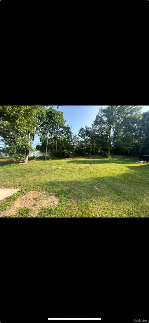 2087 E Walton Boulevard, AuburnHills, MI 48326