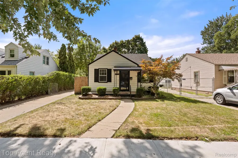 18580 Washtenaw Street, Harper Woods, MI 48225 - #2