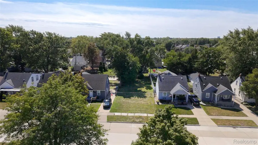653 Leblanc Street, Lincoln Park, MI 48146 - #2