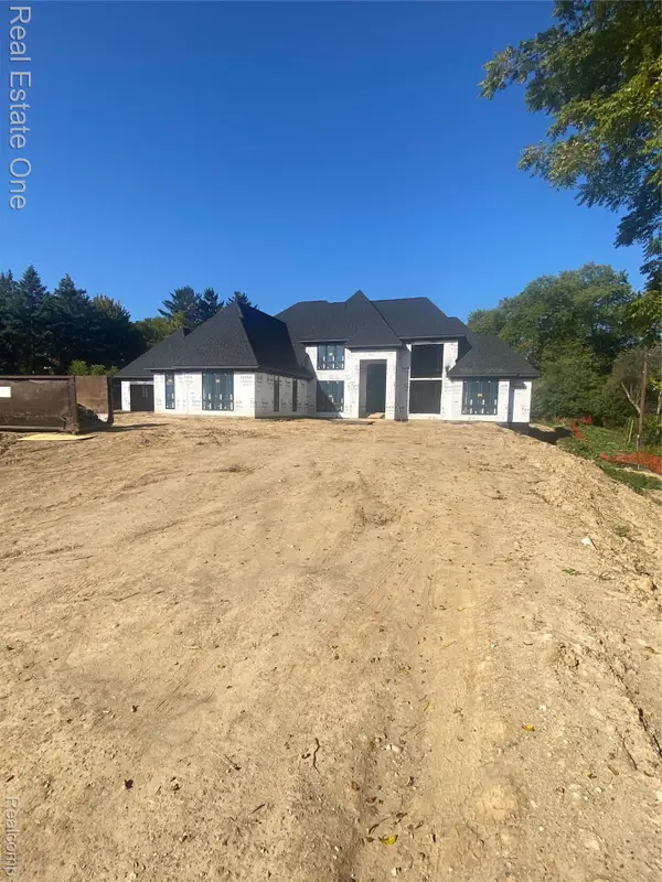 3370 Bloomcrest Drive, BloomfieldHills, MI 48304