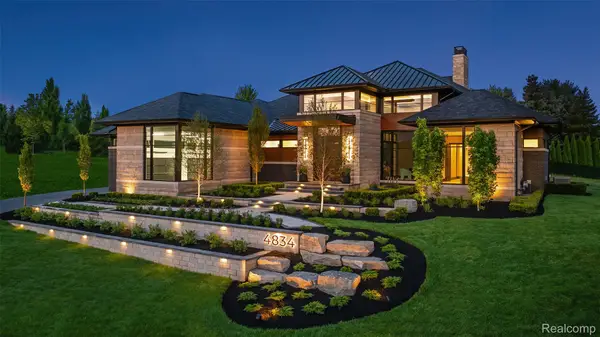 4683 Pinnacle Boulevard, Rochester, MI 48306