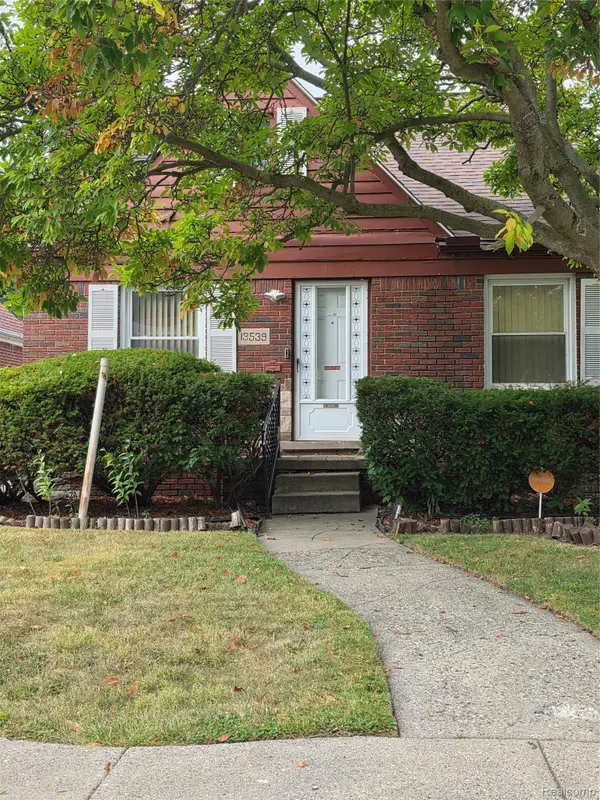 13539 Woodmont Avenue, Detroit, MI 48227