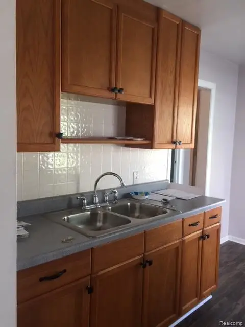 21801 Shakespeare Avenue, Eastpointe, MI 48021 - #3