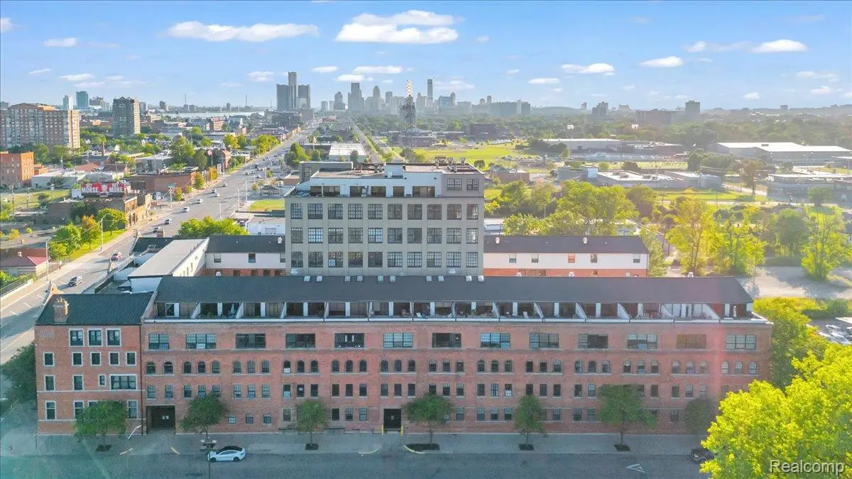 6533 E Jefferson Avenue #239E, Detroit, MI 48207 - #1