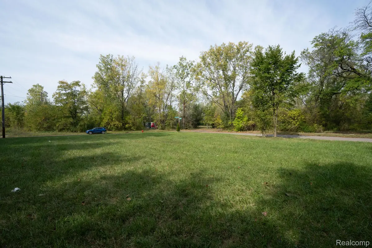 2665 W Forest Avenue, Detroit, MI 48208 - #1