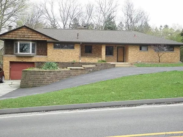 2136 Newport Road, AnnArbor, MI 48103