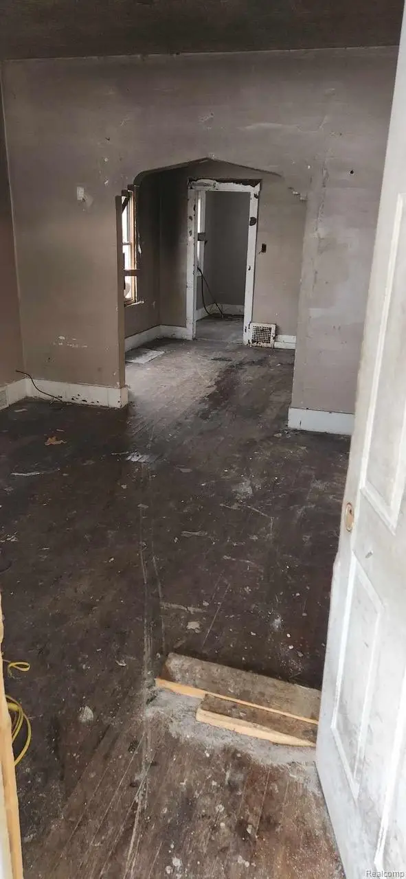 9929 Quincy Street, Detroit, MI 48204 - #2