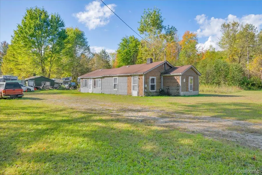 6417 Dove Road, Kimball, MI 48074 - #2