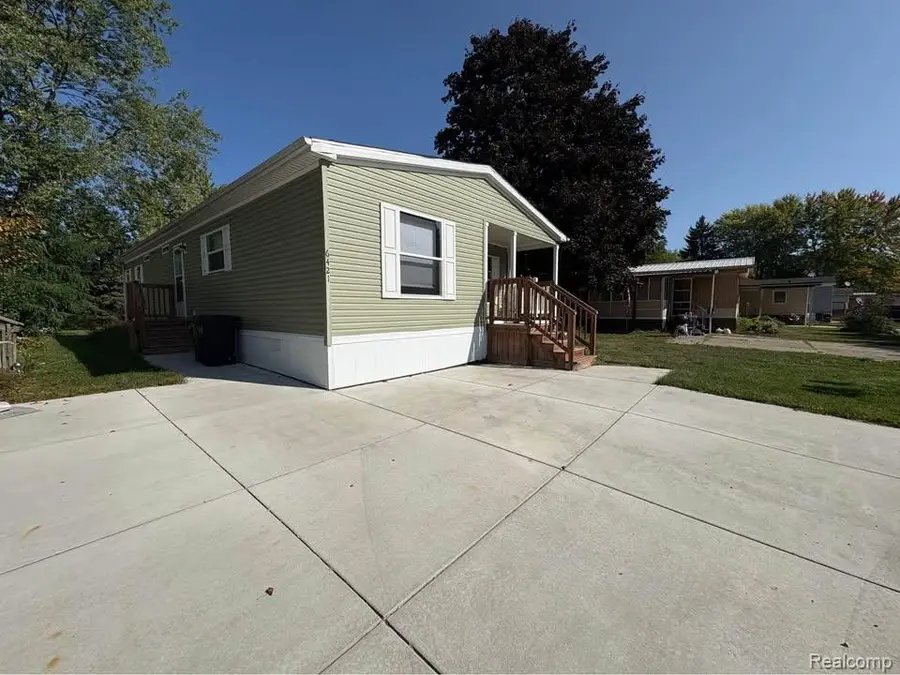 6421 Breezeway Drive, Brighton, MI 48114 - #2