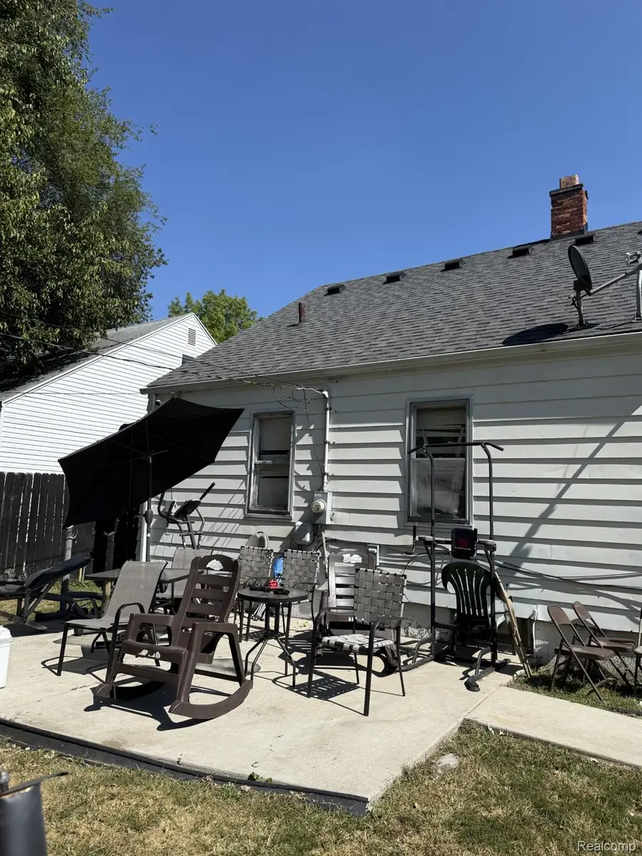 19315 Huntington Road, Detroit, MI 48219 - #2