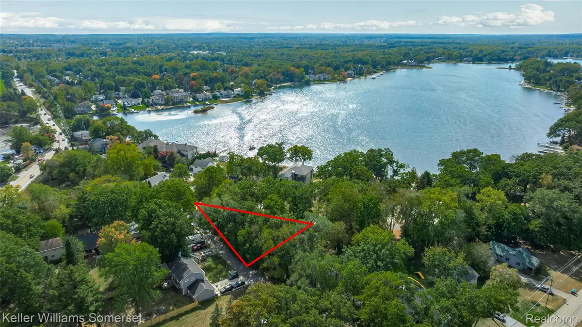 8330 Dickert Street, Commerce Township, MI 48382 - #1