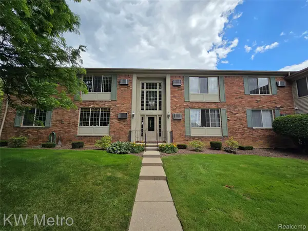 500 Romeo Road #122, Rochester, MI 48307