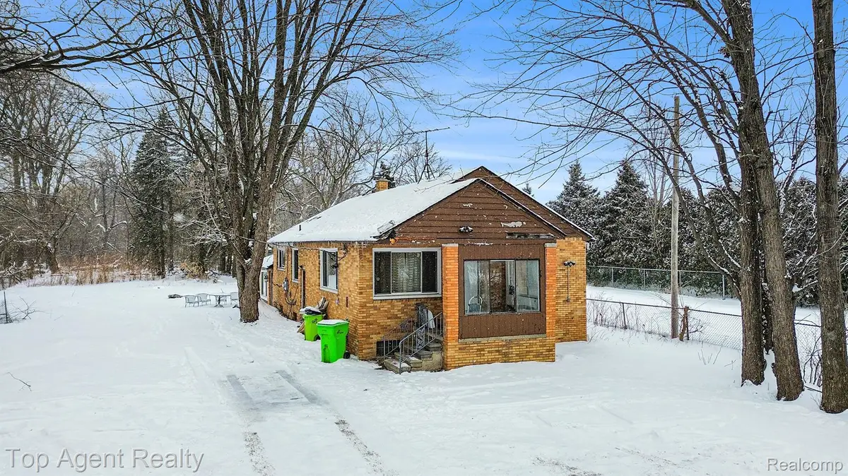 45945 N Gratiot Avenue, Macomb, MI 48042 - #1