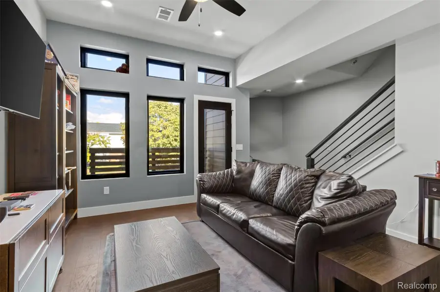 1539 Pallister #9, Detroit, MI 48206 - #3
