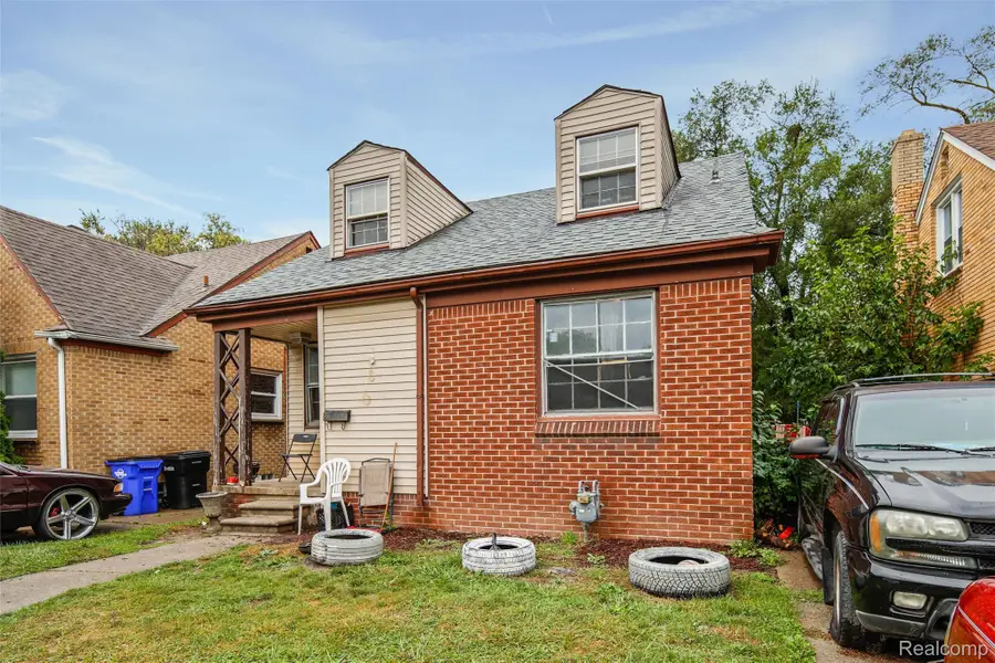 18247 Ashton Avenue, Detroit, MI 48219 - #2