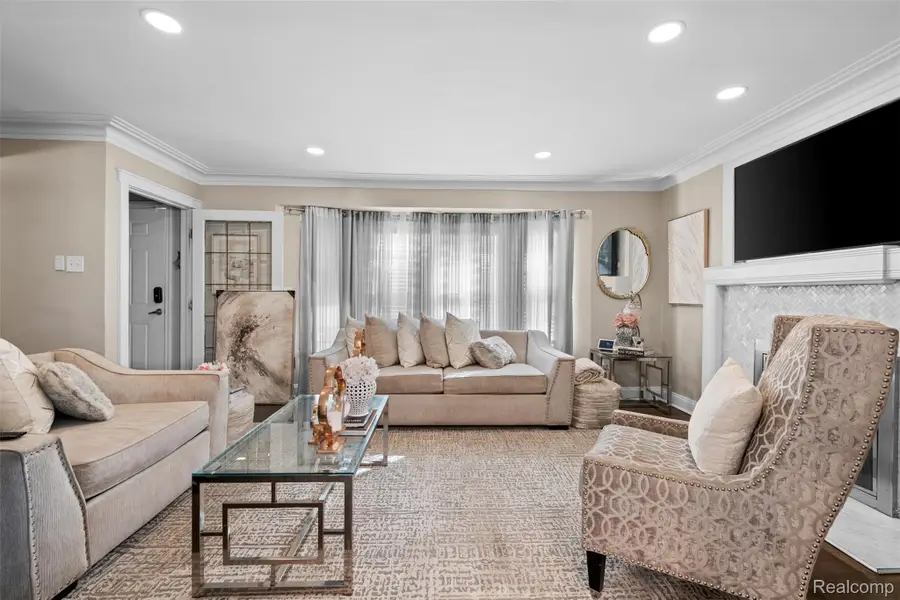 150 W Hildale, Detroit, MI 48203 - #3