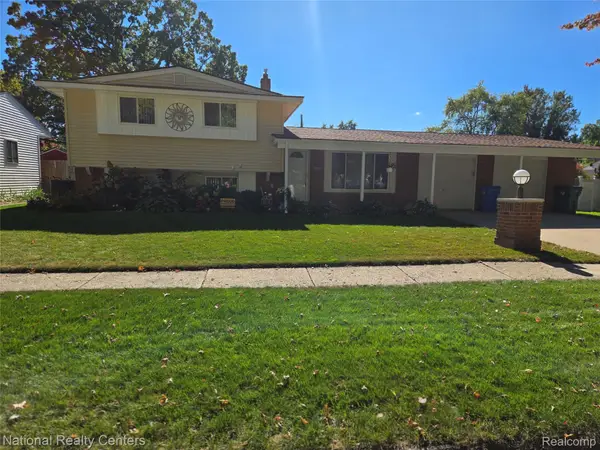 8723 Ringwood Drive, CommerceTwp, MI 48382