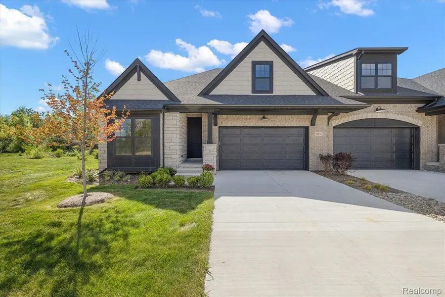 2032 Breckenridge Court #9, Rochester Hills, MI 48307 - #3
