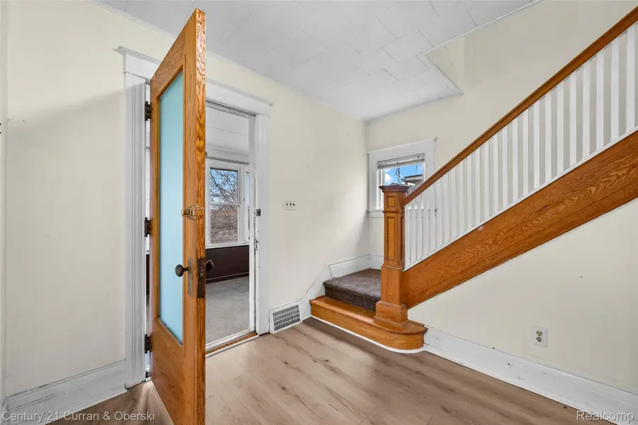 902 S Washington Avenue, Royal Oak, MI 48067 - #2