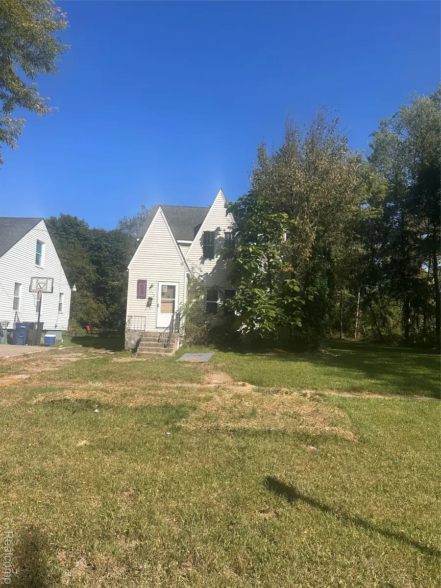 2718 N Chevrolet Avenue, Flint, MI 48504 - #2